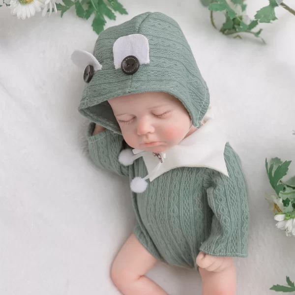 12" solid silicone reborn doll boy - Image 7