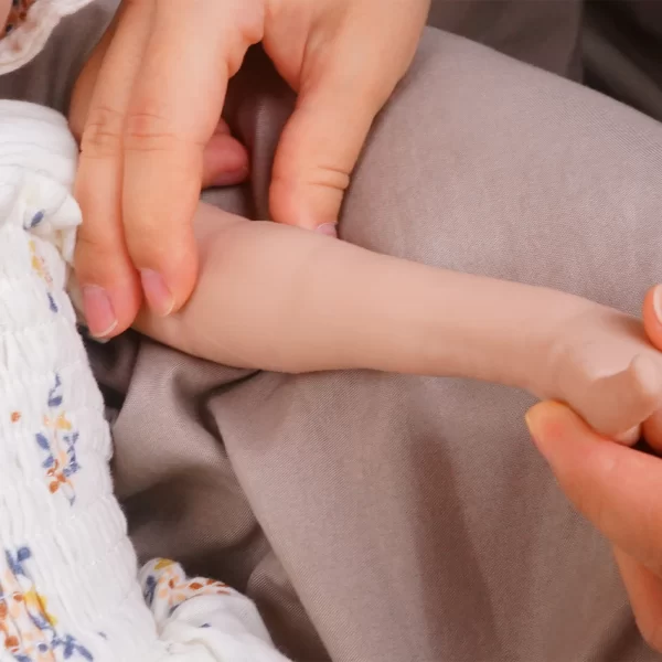 17.7" Lifelike Silicone Baby Reborn Doll - Image 8